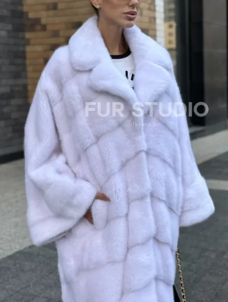 Светлая норковая шуба 