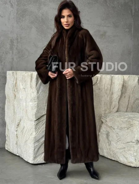 Пальто из норки с V-образным воротом - фото 5