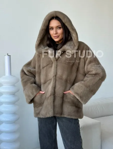 Короткая  норковая шуба с капюшоном - фото 6