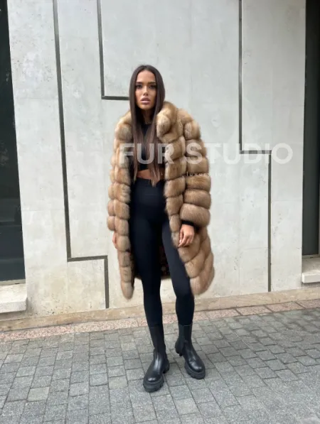 Шуба из лесной куницы - фото 1