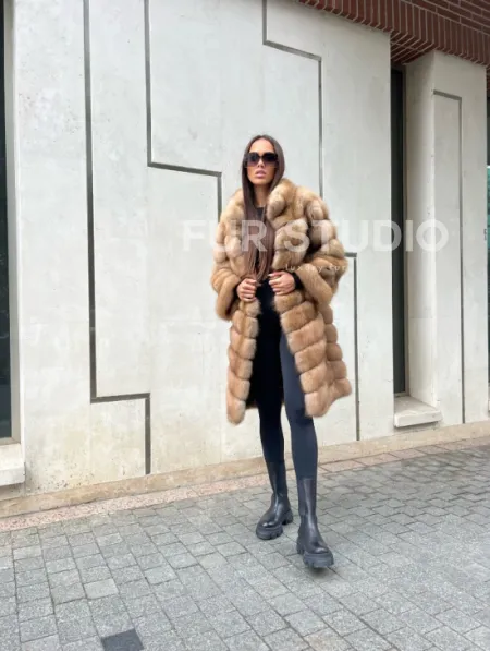 Шуба из лесной куницы - фото 4