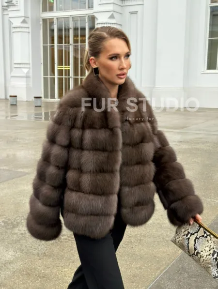 Меховой жакет из куницы - фото 25