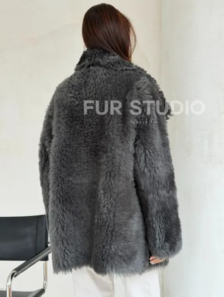 Серая дубленка из тиградо - фото 5