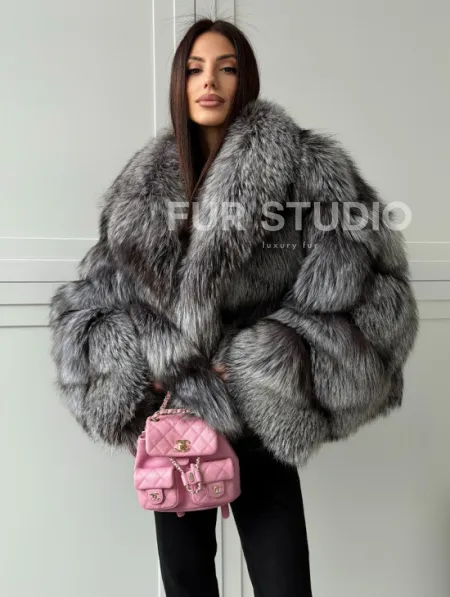 Полушубок из натурального меха чернобурки - фото 0