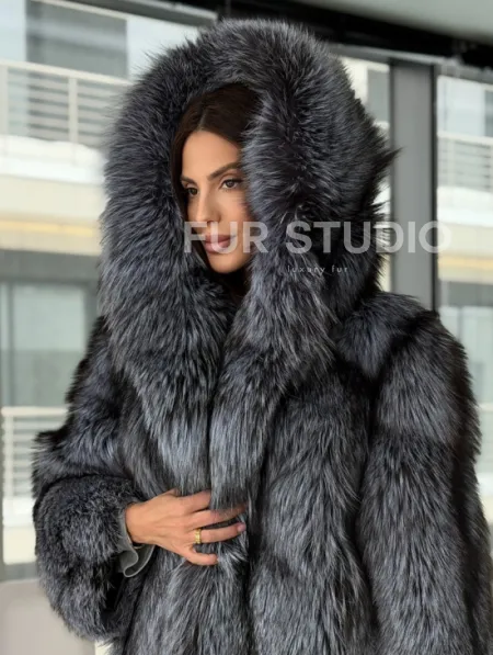 Полушубок из чернобурки с капюшоном - фото 7