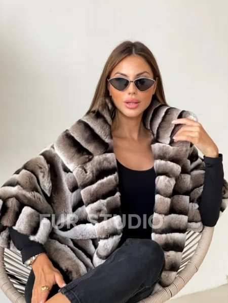 Болеро из шиншиллового орилага с воротником-стойка - фото 1