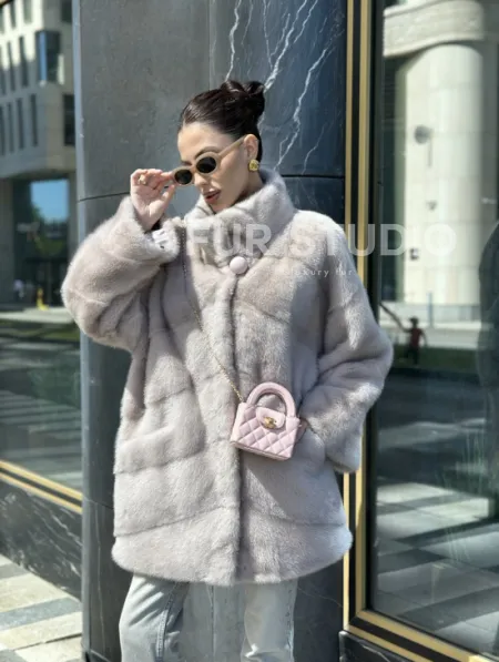 Норковая шуба в цвете нюд - фото 8