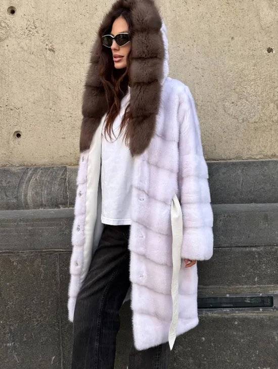 Шуба норковая  - капюшон куница - фото 5