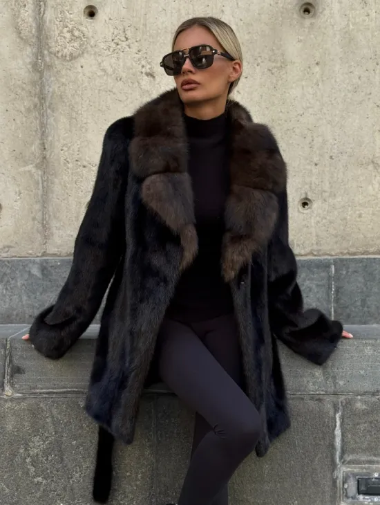 Норковая шуба махагон с куницей - фото 5