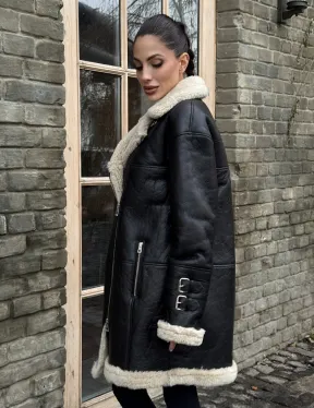 Удлиненная дубленка на белой овчине - фото 6