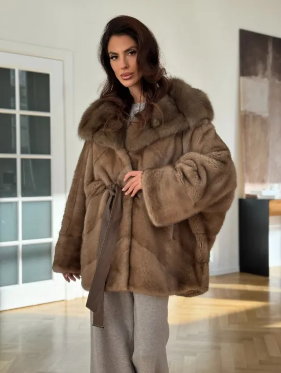 Шуба норковая бежевая с капюшоном - фото 5