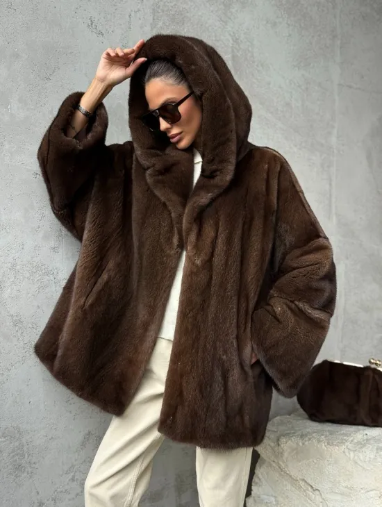 Норковый полушубок с капюшоном - цвет коричневый - фото 11