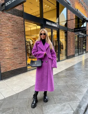 Стильное шерстяное пальто в ярком цвете - фото 4