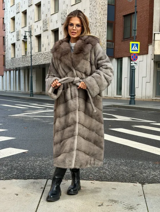 Шуба норковая женская с капюшоном куница - фото 10