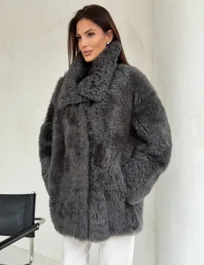 Серая дубленка из тиградо - фото 8