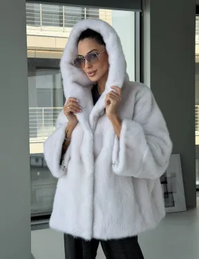 Белый норковый полушубок с капюшоном кобра - фото 17