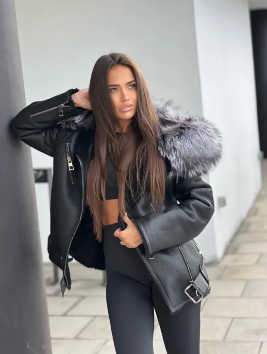 Дубленка - косуха с капюшоном из меха чернобурой лисы - фото 0