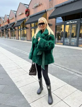 Короткая шуба из меха норки Velvet в изумрудном цвете - фото 6