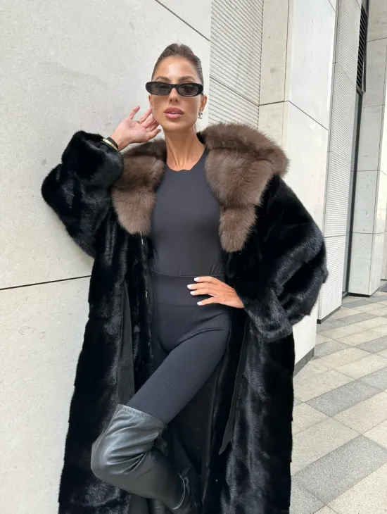 Роскошная шуба из финской норки с капюшоном из меха куницы - черный бриллиант - фото 1