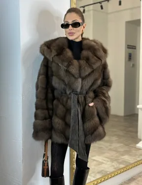 Шуба из меха куницы Dark с капюшоном - фото 1
