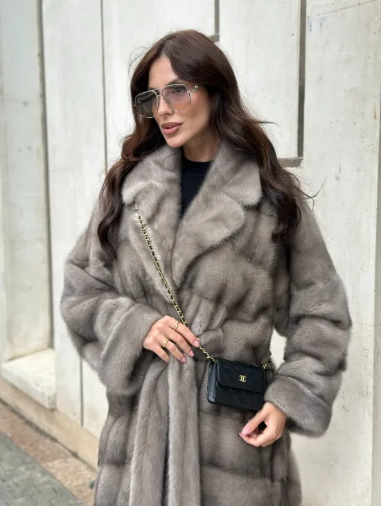 Шуба из норки  серого цвета - сапфир с английским воротником - фото 6